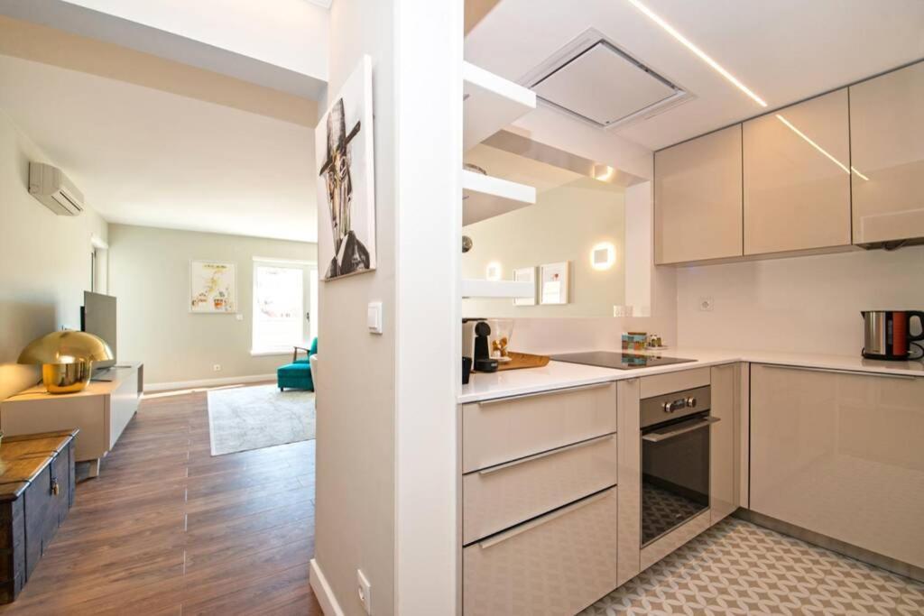 Av. Da Liberdade Comfortable Apt With Balcony Lisboa Exteriör bild