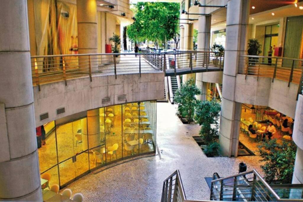 Av. Da Liberdade Comfortable Apt With Balcony Lisboa Exteriör bild